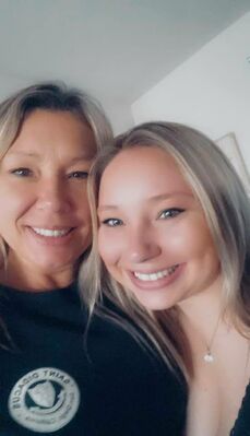 Amber and her mom, Deon
